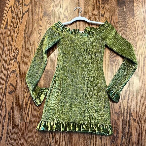 CAROLINE CONSTAS
Megara off-the-shoulder shirred stretch-velvet mini dress Small - Picture 7 of 7